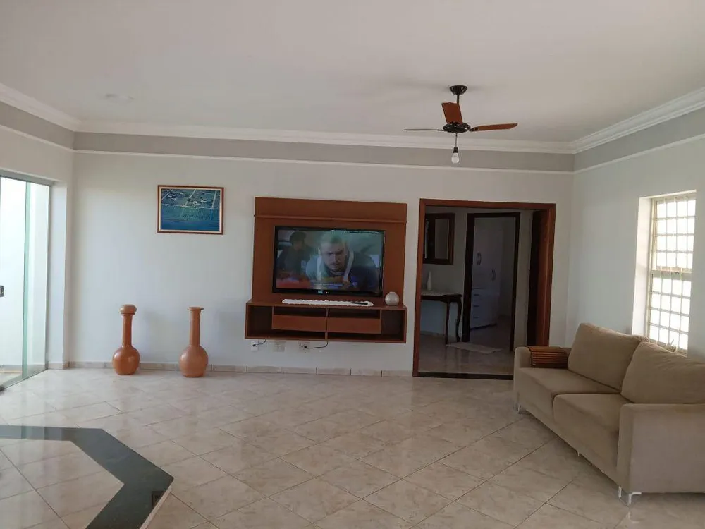 Chácara, 4 quartos, 1200 m² - Foto 4