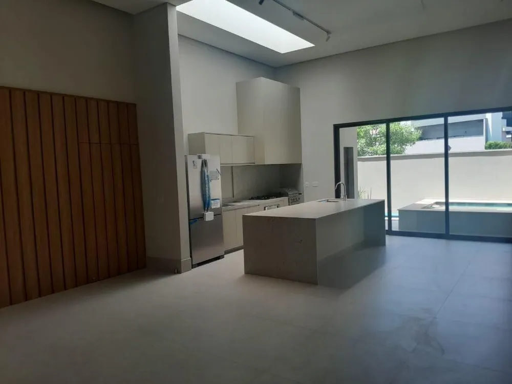 Casa, 3 quartos, 224 m² - Foto 1