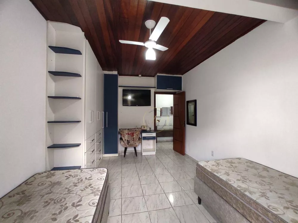 Casa para alugar com 3 quartos, 300M2 - Foto 12