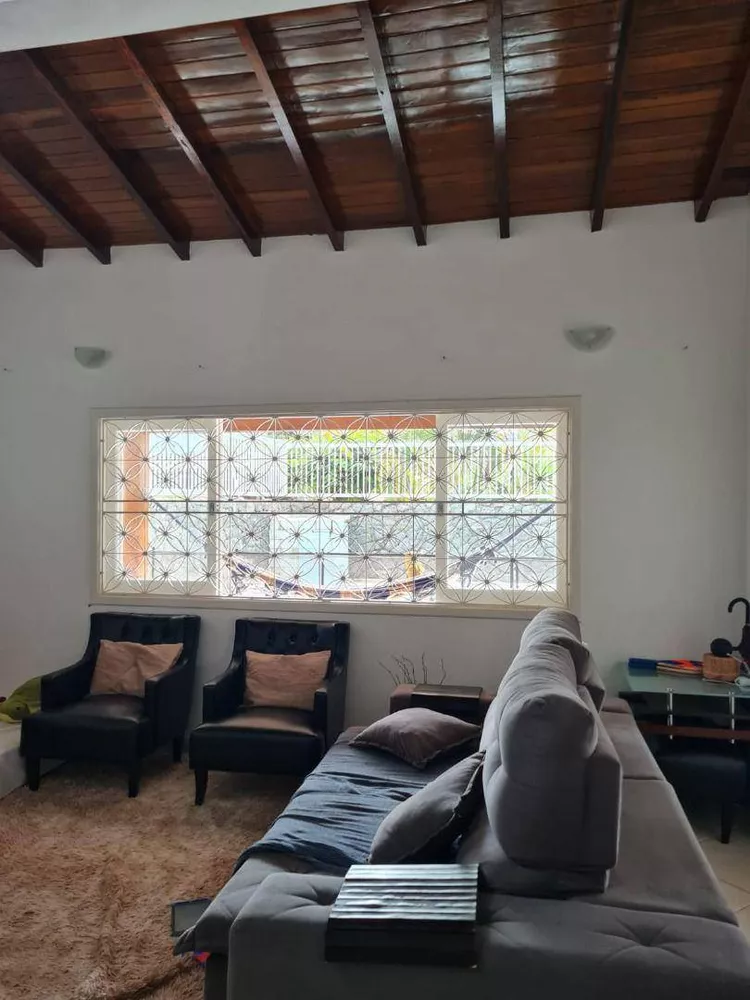 Casa à venda com 3 quartos, 173m² - Foto 2