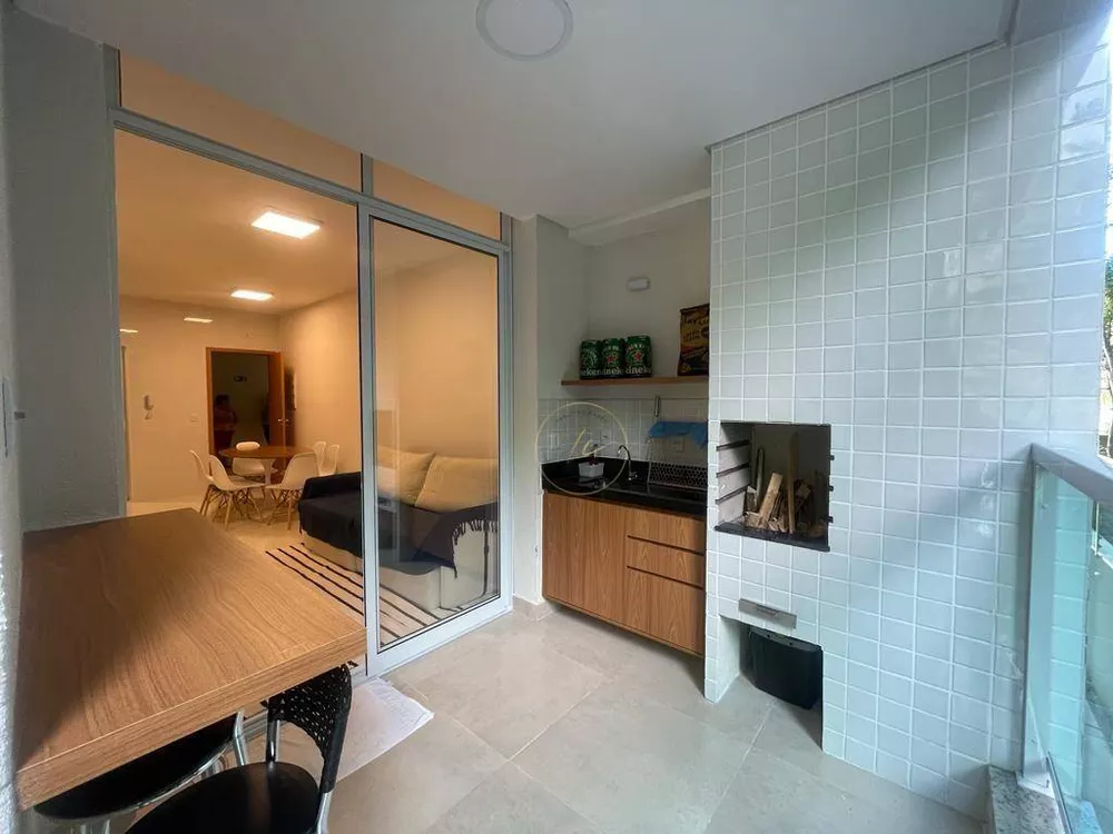 Apartamento à venda com 2 quartos, 70m² - Foto 1