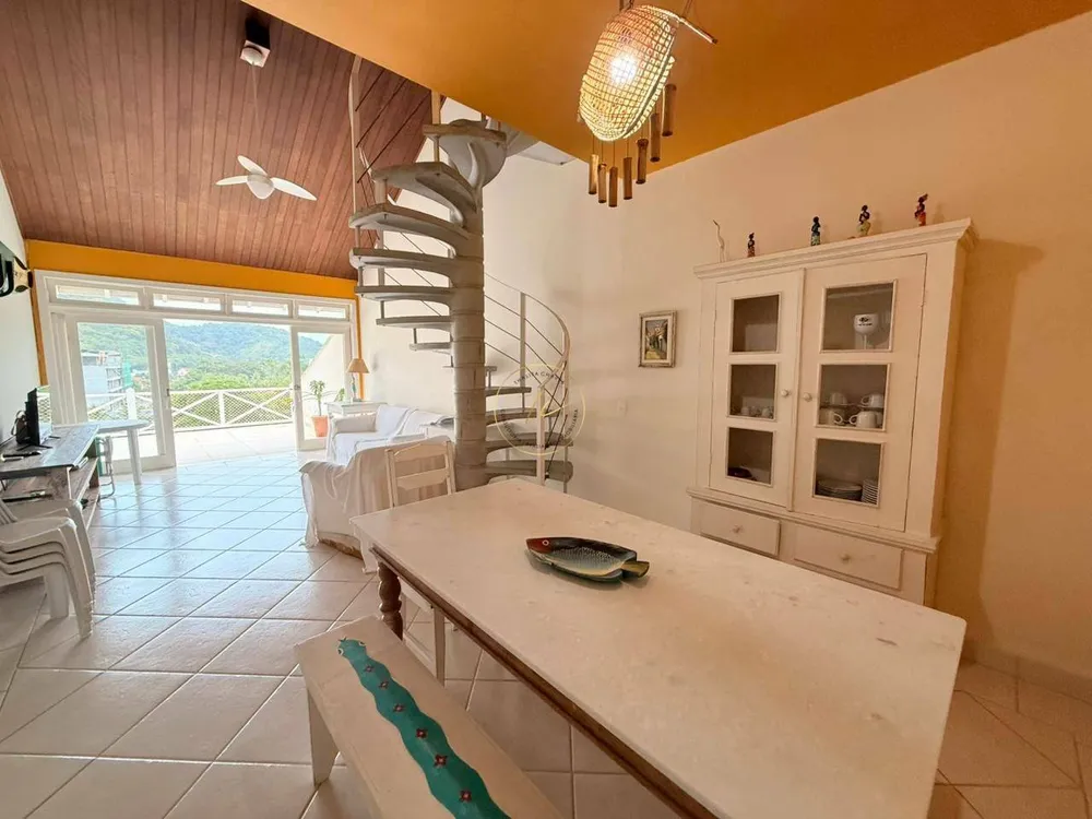 Cobertura, 3 quartos, 206 m² - Foto 3