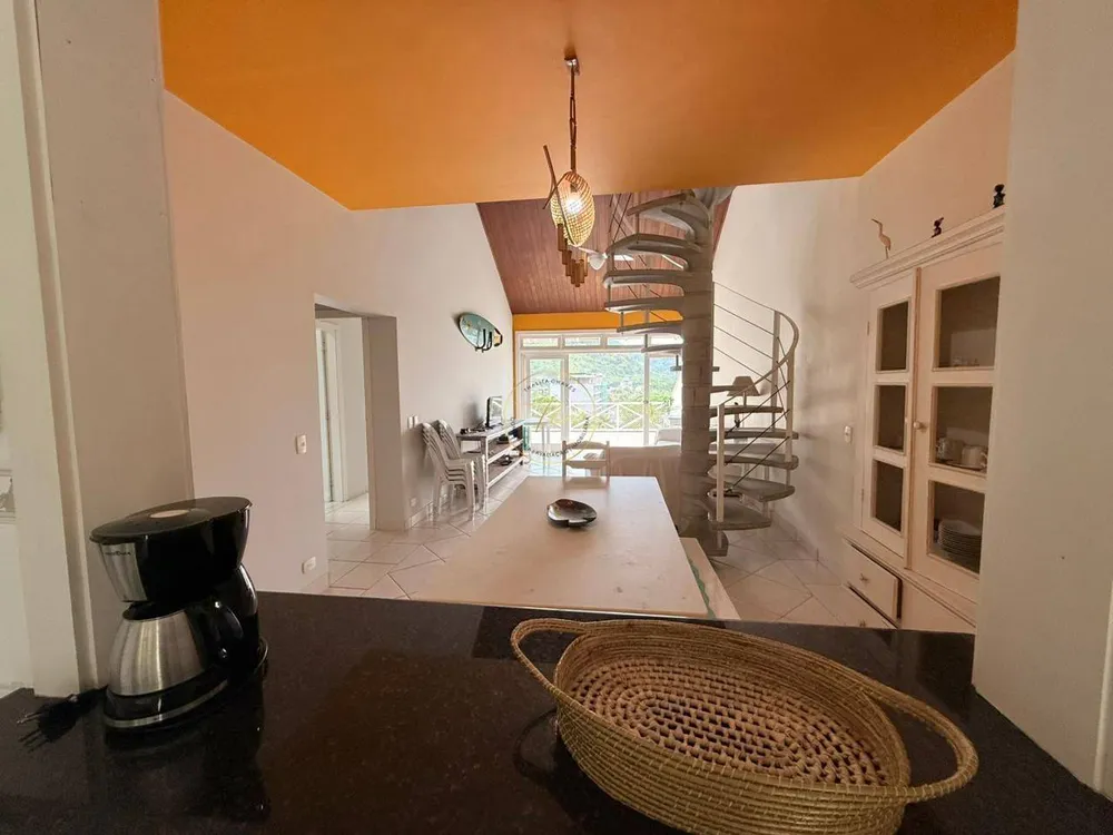 Cobertura, 3 quartos, 206 m² - Foto 4