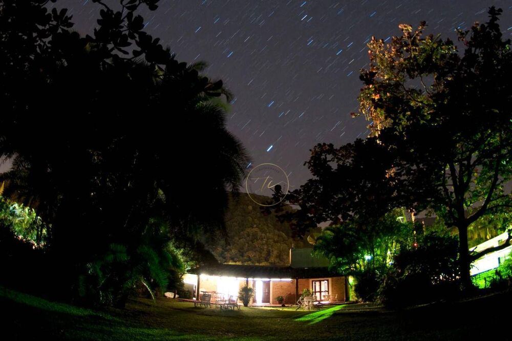 Casa de Condomínio à venda com 4 quartos, 280m² - Foto 1