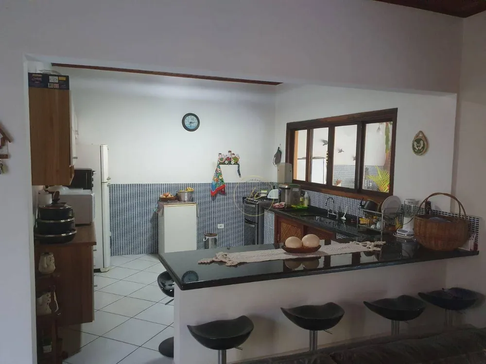 Casa, 5 quartos, 230 m² - Foto 13