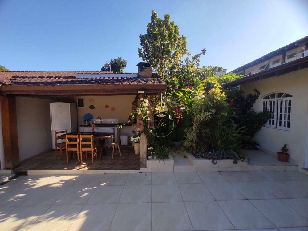 Casa, 6 quartos, 200 m² - Foto 2