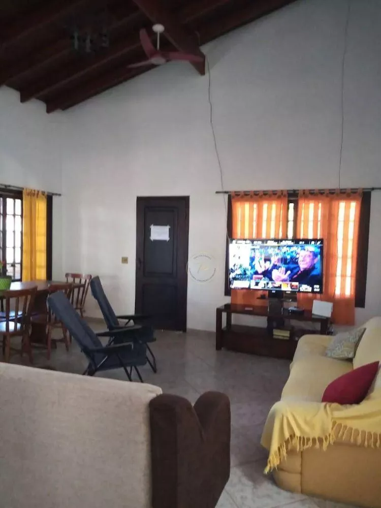 Casa à venda com 3 quartos, 180m² - Foto 7