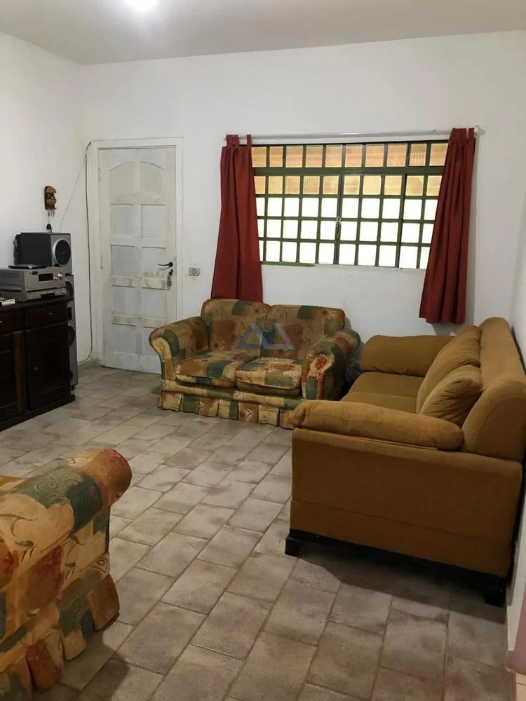 Chácara, 4 quartos, 1800 m² - Foto 2