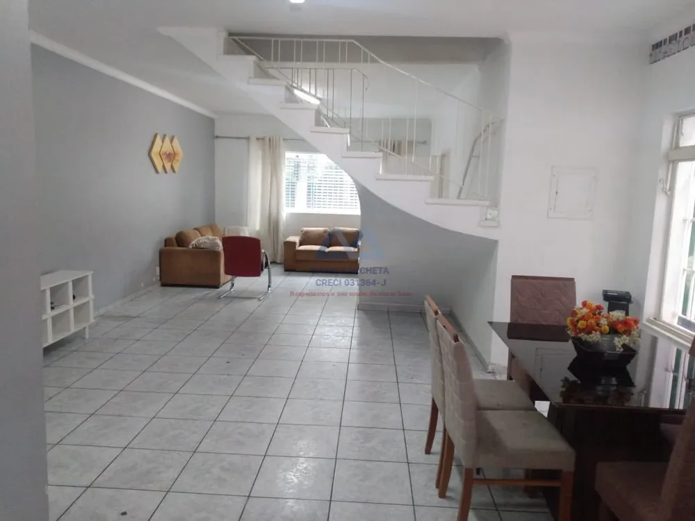 Casa, 3 quartos, 219 m² - Foto 4