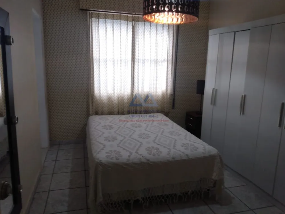 Casa, 3 quartos, 219 m² - Foto 1