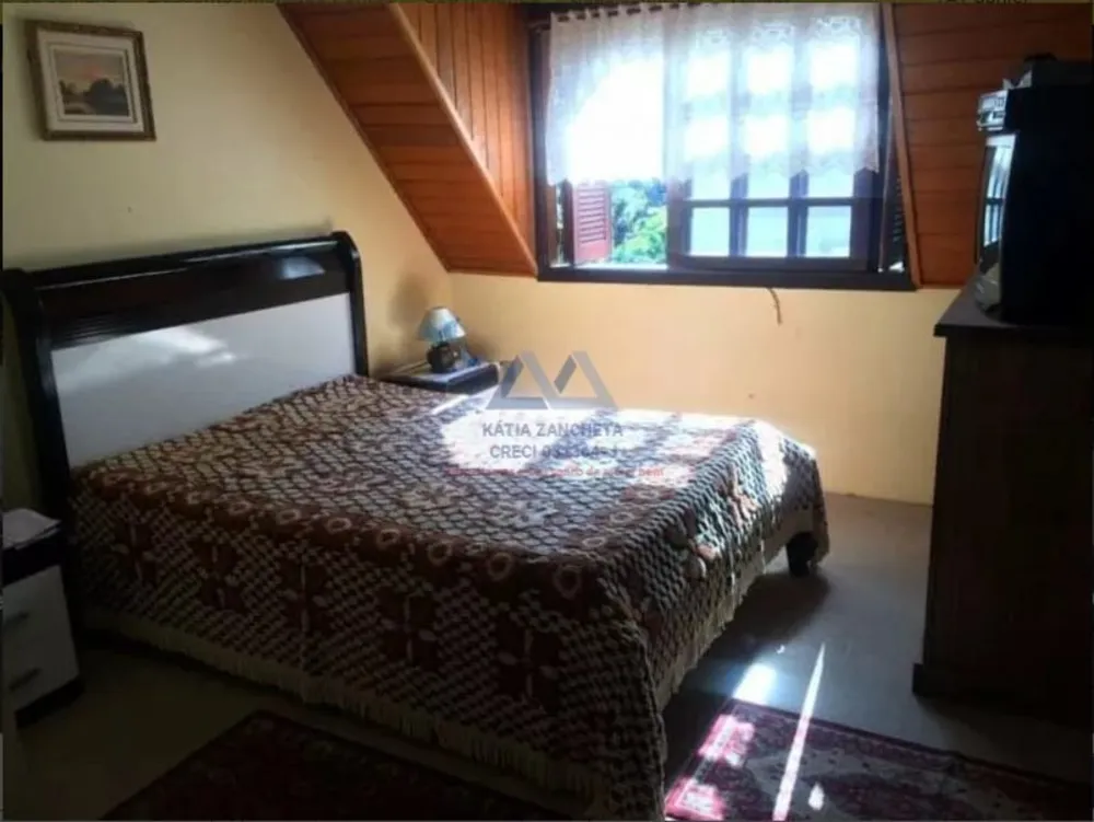 Casa, 3 quartos, 215 m² - Foto 2