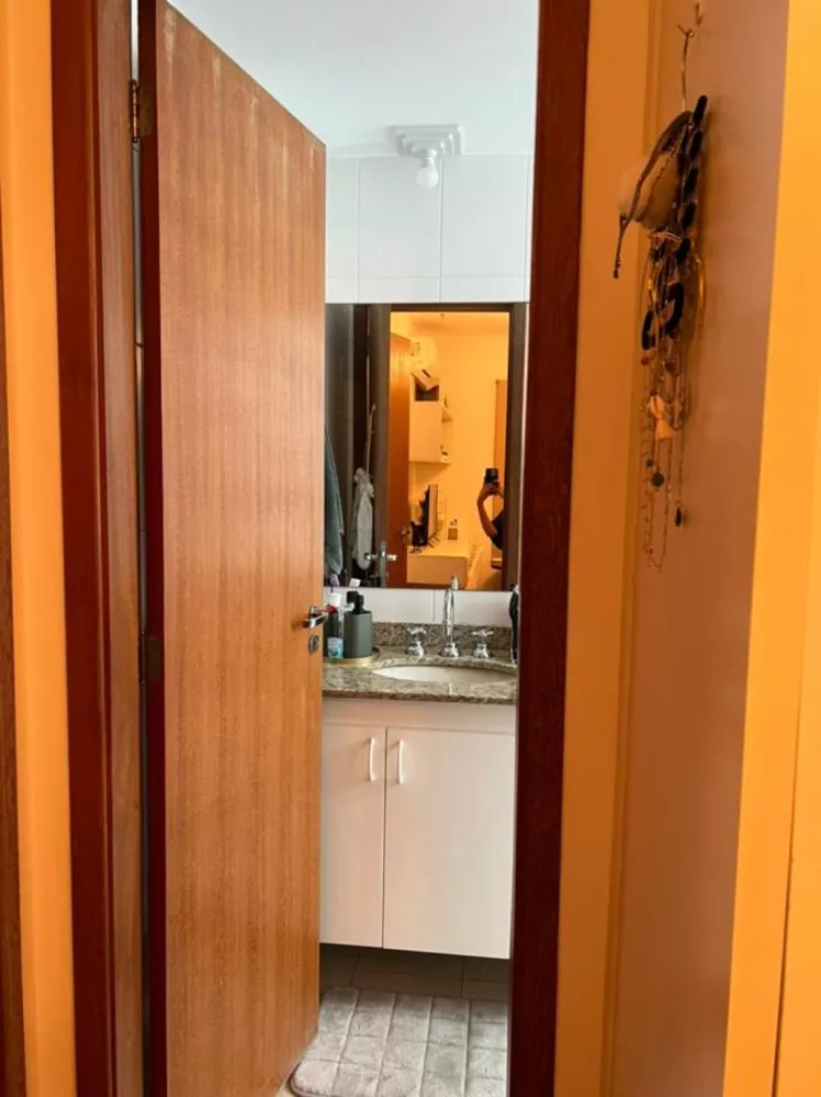 Apartamento para alugar com 1 quarto, 45m² - Foto 13