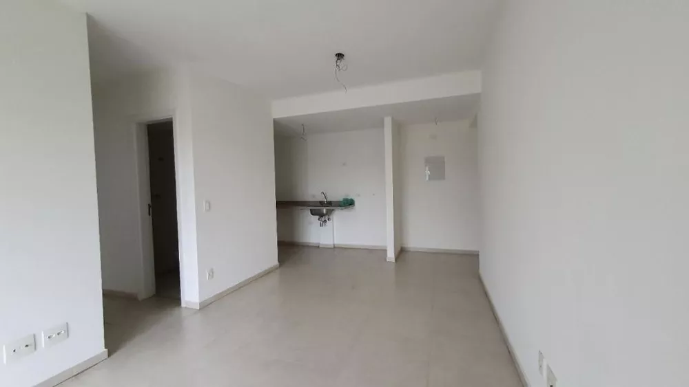 Apartamento à venda com 2 quartos, 68m² - Foto 2