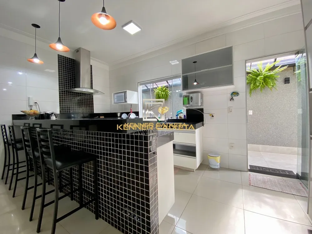 Casa, 3 quartos, 220 m² - Foto 6