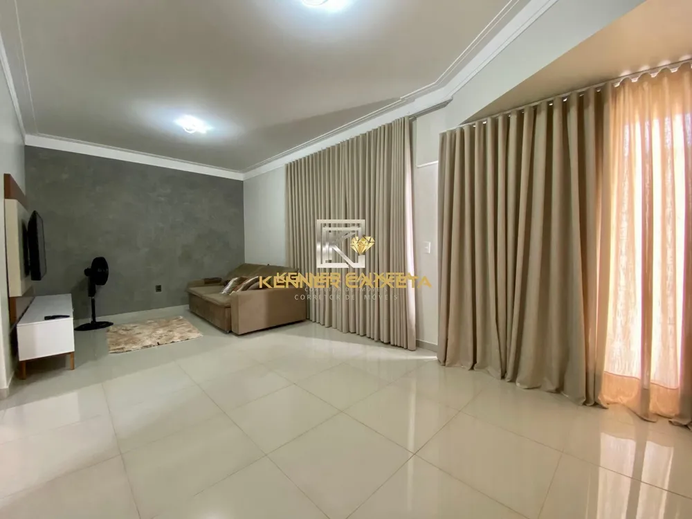 Casa, 3 quartos, 220 m² - Foto 2