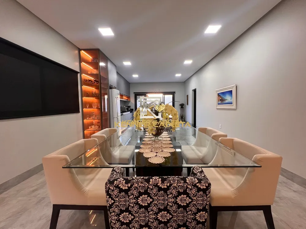 Casa, 3 quartos, 252 m² - Foto 2