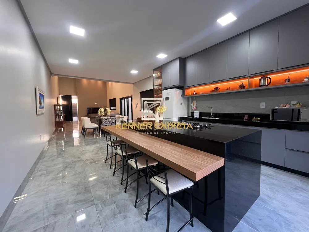 Casa, 3 quartos, 252 m² - Foto 7