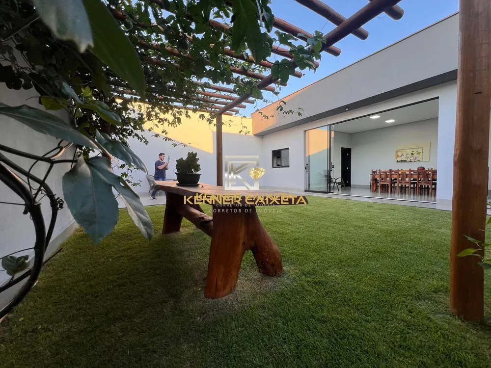 Casa, 3 quartos, 252 m² - Foto 16