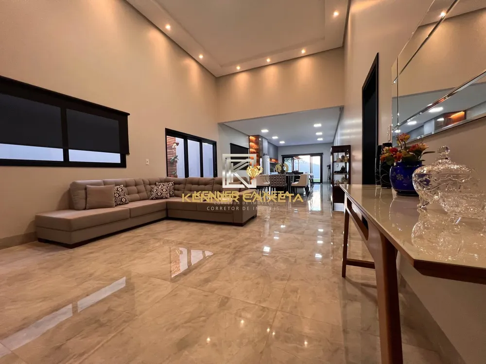 Casa, 3 quartos, 252 m² - Foto 1
