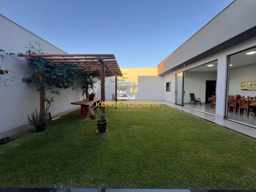 Casa, 3 quartos, 252 m² - Foto 13