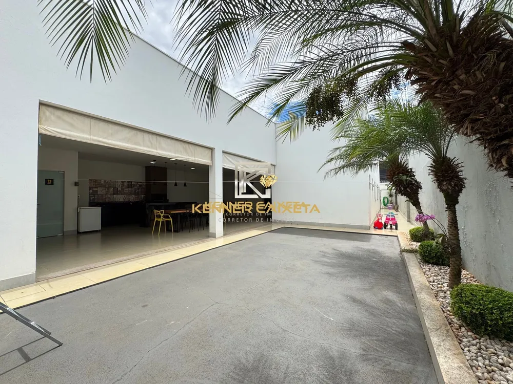 Casa, 3 quartos, 243 m² - Foto 17