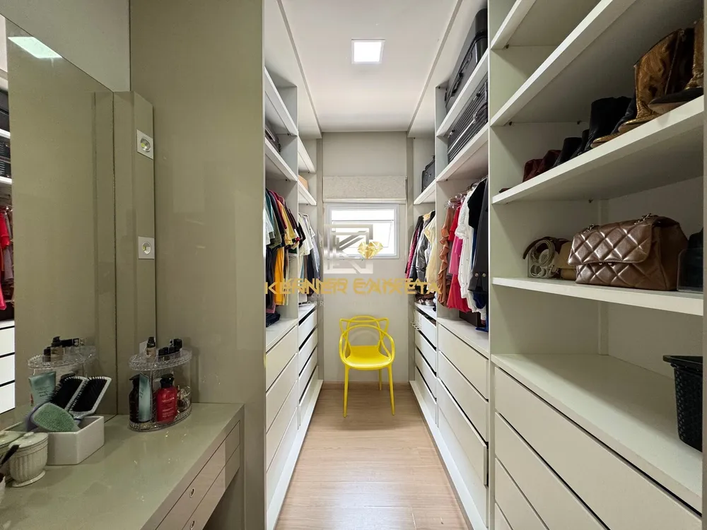 Casa, 3 quartos, 243 m² - Foto 10