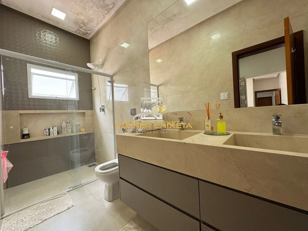 Casa, 3 quartos, 243 m² - Foto 9