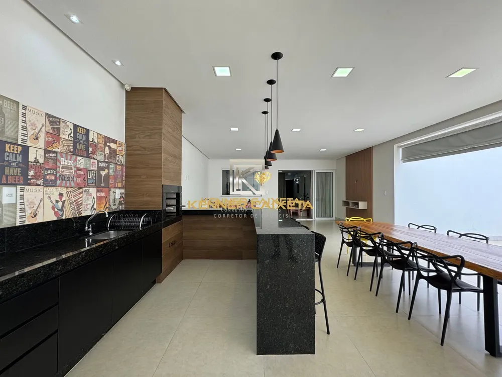 Casa, 3 quartos, 243 m² - Foto 15