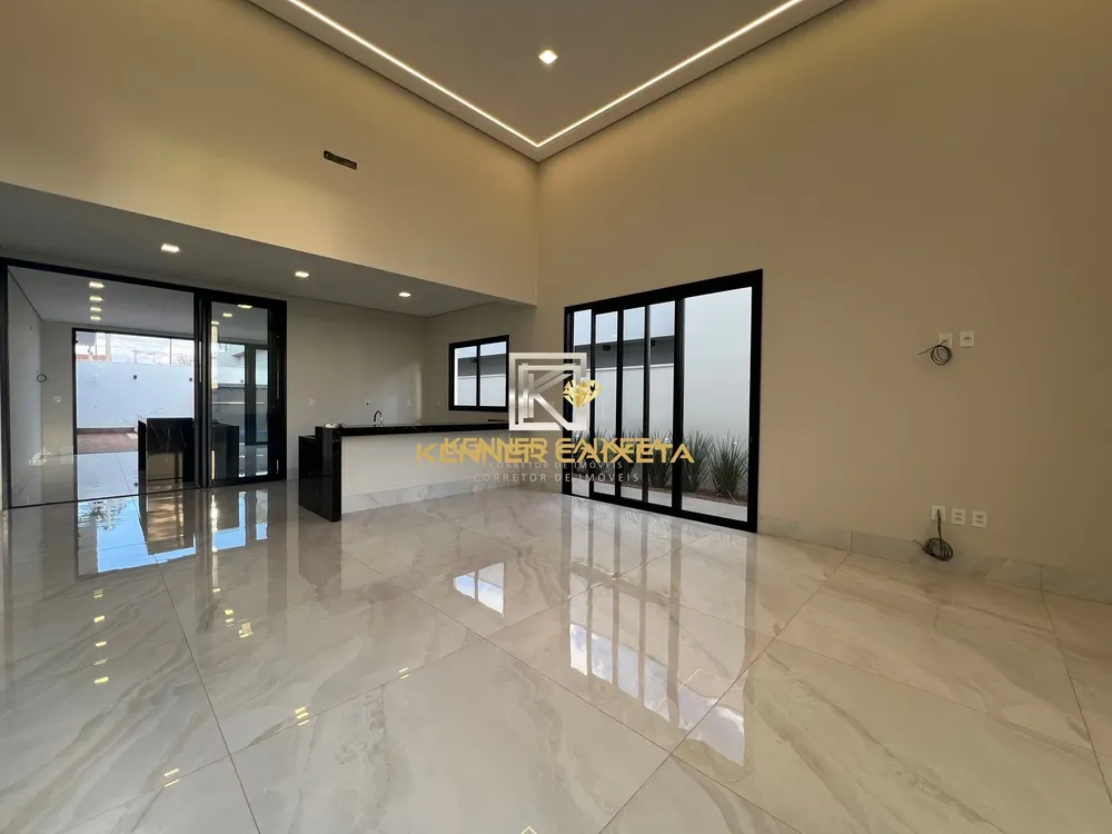 Casa, 3 quartos, 225 m² - Foto 2