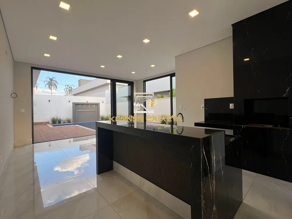 Casa, 3 quartos, 225 m² - Foto 8