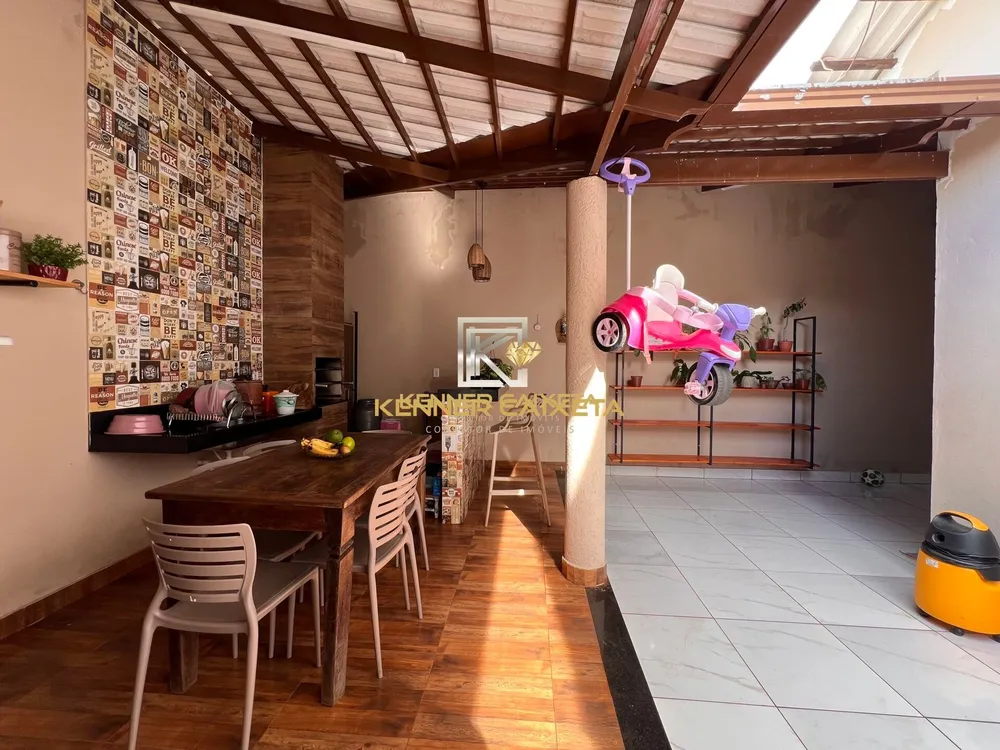Casa, 3 quartos, 202 m² - Foto 3