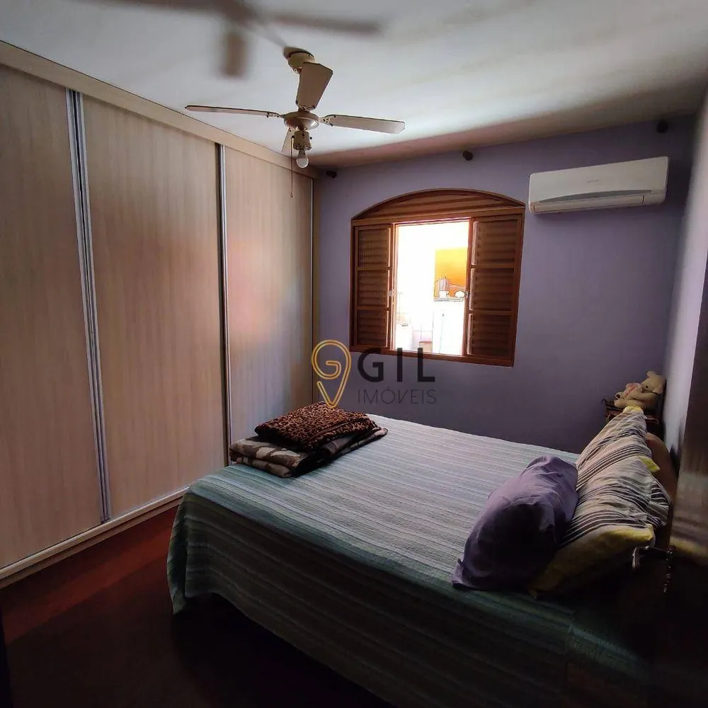 Casa, 3 quartos, 195 m² - Foto 2