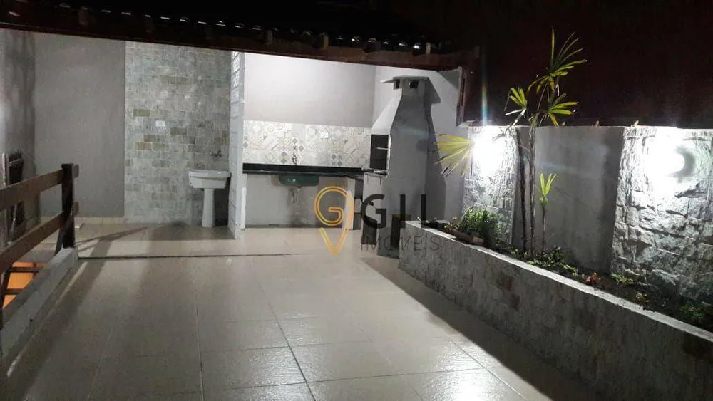 Sobrado, 4 quartos, 180 m² - Foto 1