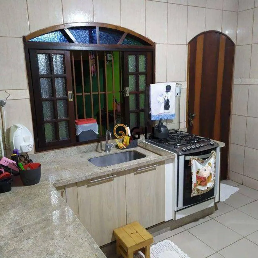 Casa, 3 quartos, 170 m² - Foto 2