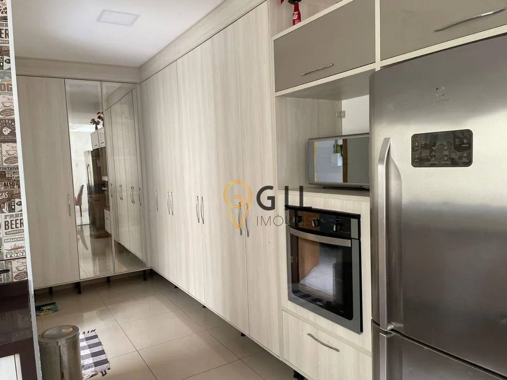 Casa, 3 quartos, 197 m² - Foto 3