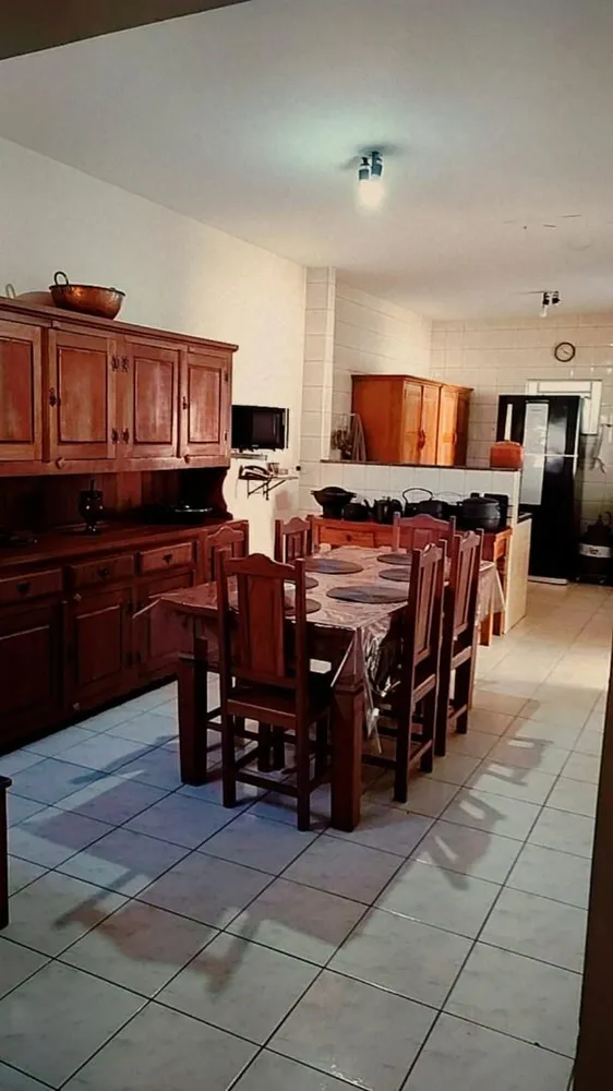 Casa, 3 quartos, 182 m² - Foto 2