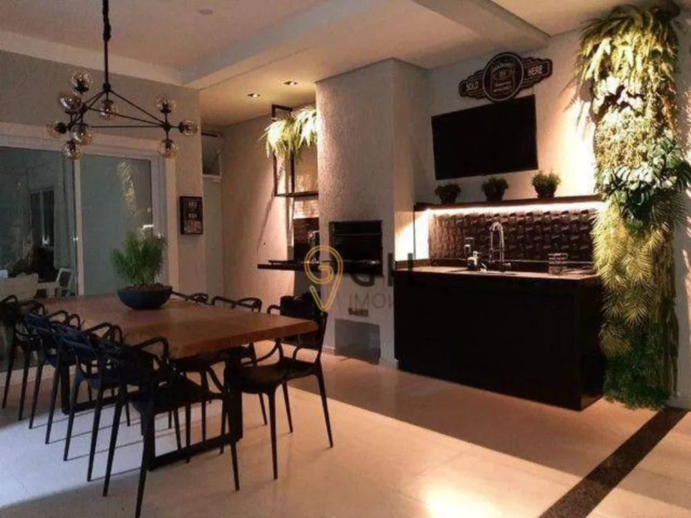 Sobrado, 4 quartos, 210 m² - Foto 1