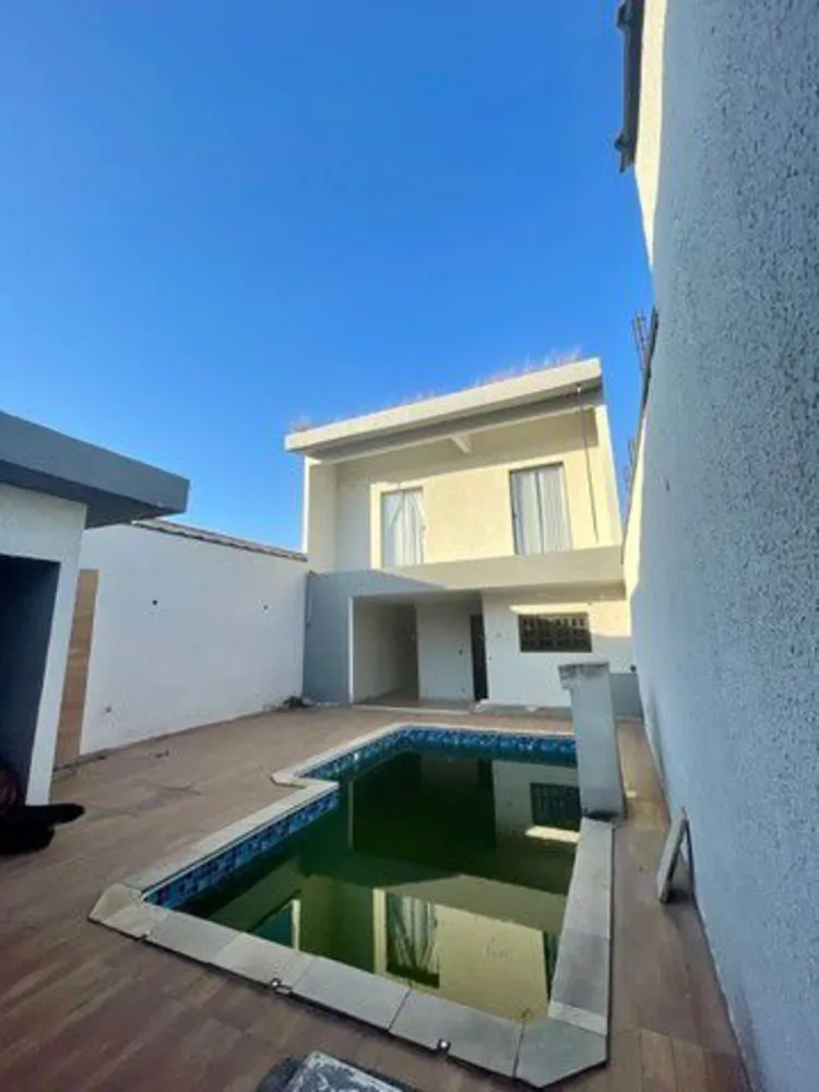 Casa, 2 quartos, 175 m² - Foto 1