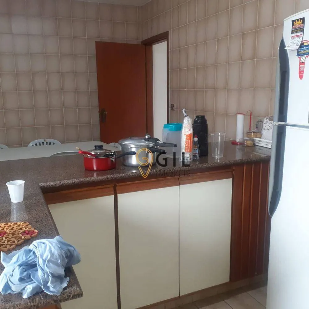 Casa, 2 quartos, 200 m² - Foto 2