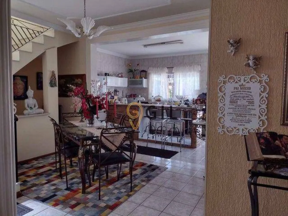 Sobrado, 4 quartos, 136 m² - Foto 1