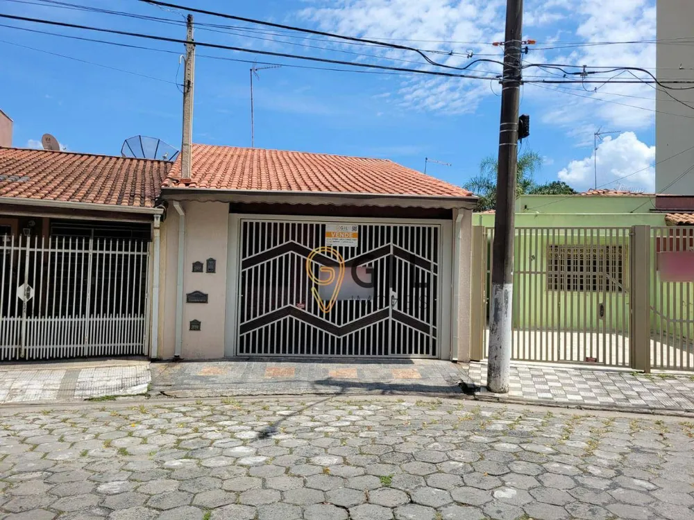 Casa, 3 quartos, 221 m² - Foto 1