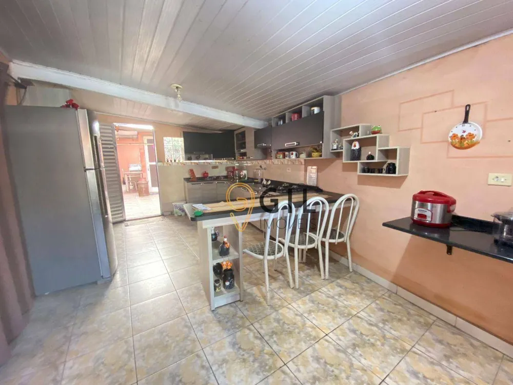 Casa, 3 quartos, 141 m² - Foto 1