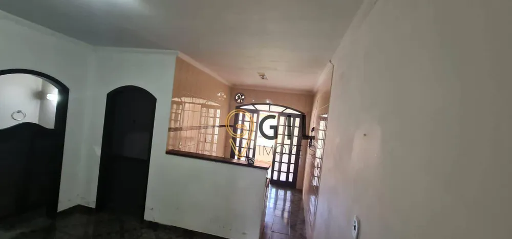 Sobrado, 8 quartos, 330 m² - Foto 4