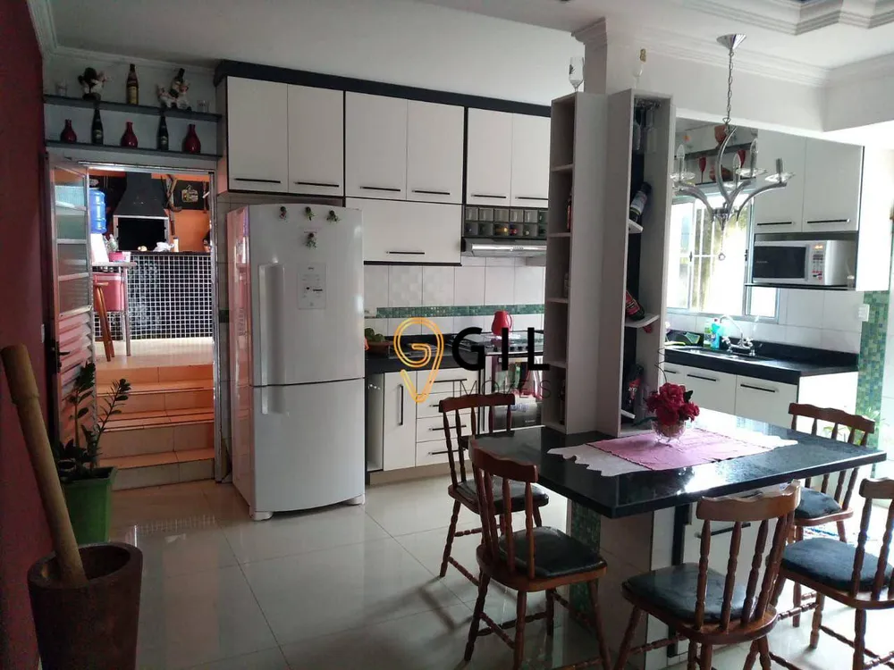 Casa, 4 quartos, 130 m² - Foto 2