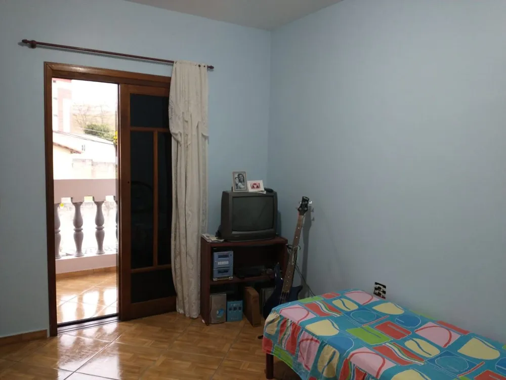 Casa, 4 quartos, 225 m² - Foto 2