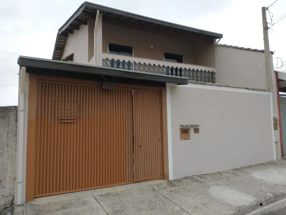 Casa, 4 quartos, 225 m² - Foto 1