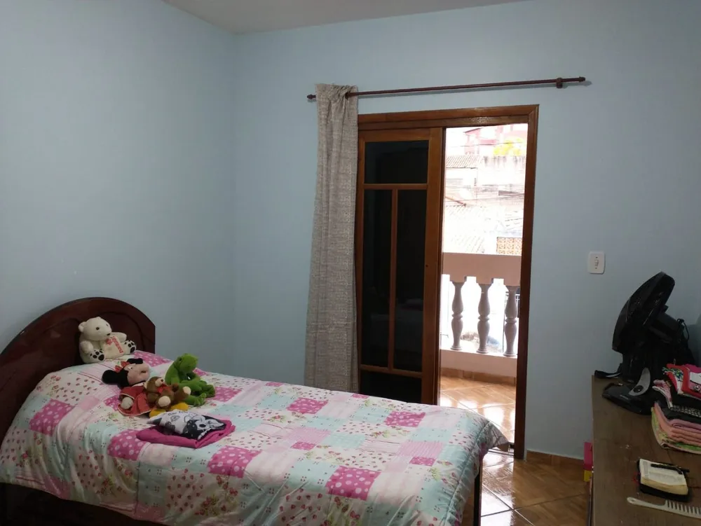 Casa, 4 quartos, 225 m² - Foto 3