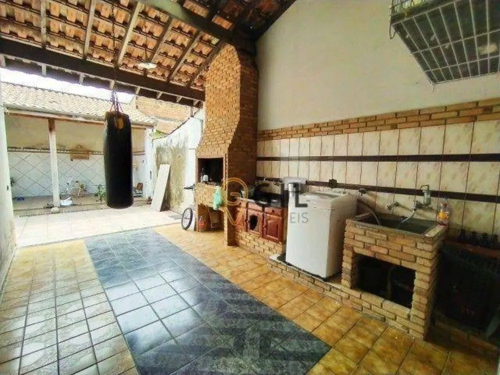 Casa, 3 quartos, 188 m² - Foto 4