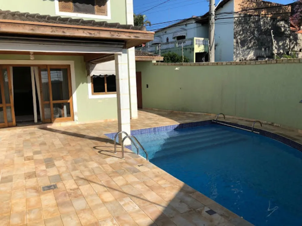 Casa, 4 quartos, 332 m² - Foto 2