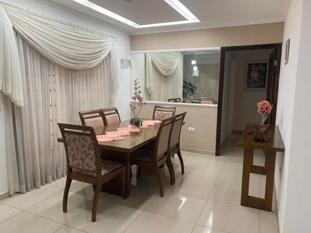 Casa, 3 quartos, 190 m² - Foto 2